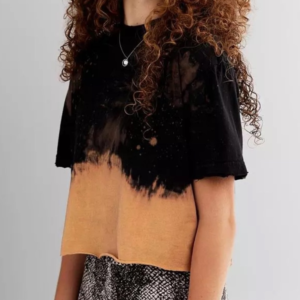 Gilded Intent crop tee
